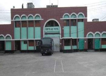 কারা কর্মকর্তা রানা গ্রেফতার হলেও নারায়ণগঞ্জ কারা কর্তৃপক্ষের টনক নড়েনি