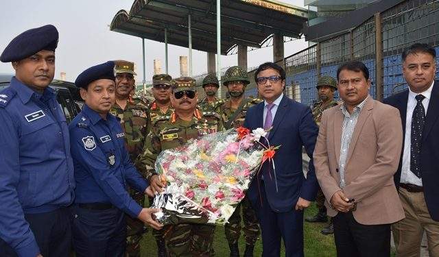 না’গঞ্জে সেনা ক্যাম্প পরিদর্শনে সেনা প্রধান জেনারেল আজিজ