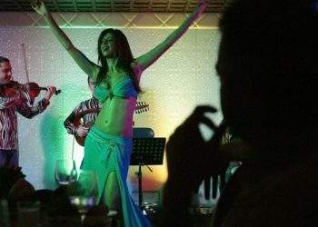 দুবাই ডান্স বার : বাংলাদেশ থেকে নারী পাচার হচ্ছে যেভাবে