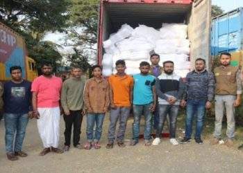 না.গঞ্জ থেকে ৩৩ লাখ টাকার সুতাসহ কাভার্ডভ্যান উদ্ধার, গ্রেফতার ৮