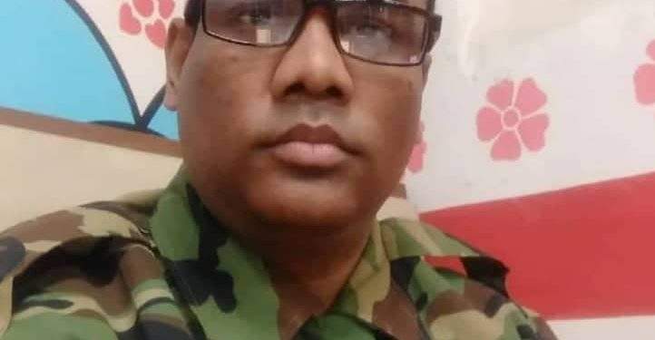 ফতুল্লা শিল্পাঞ্চল দাবড়িয়ে বেড়াচ্ছে বহুরূপি কে এই সোর্স মনির ?