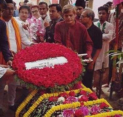 ত্বকীর মৃত্যুবার্ষিকীতে মেয়র আইভীর পক্ষে শ্রদ্ধা