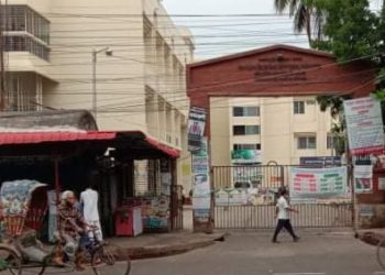 জীবাণুমুক্তের পর নারায়ণগঞ্জ সদর হাসপাতাল চালু