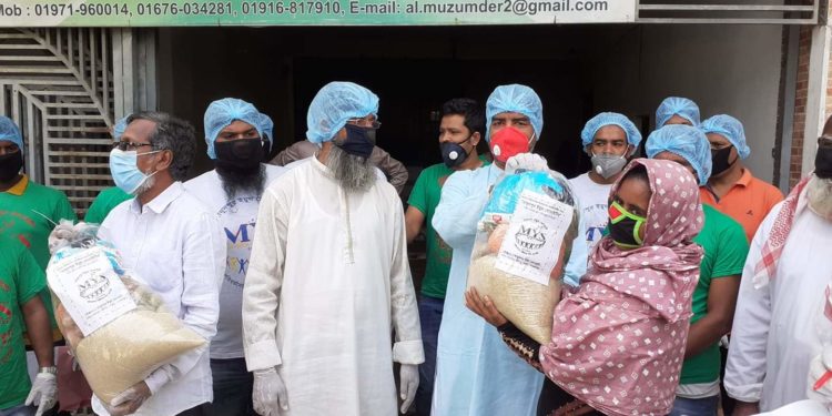 মামুদপুরে ২’শ অসহায় পরিবারের মাঝে খাদ্যসামগ্রী বিতরণ