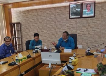 পোশাক শিল্পে ৫ হাজার কোটি টাকা অনুদান নয় স্বল্প সুদে ঋণ