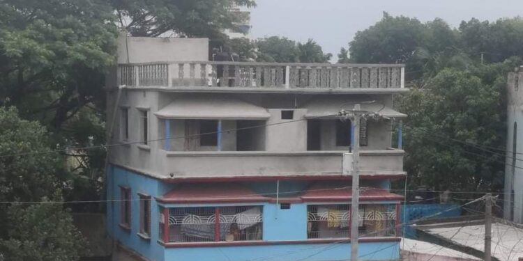 সোনারগাঁয়ে কোটিপতির ঘরে ১০ টাকা কেজি চাল