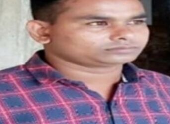 পুলিশের বিরুদ্ধে গৃহবধূকে ধর্ষণের অভিযোগ