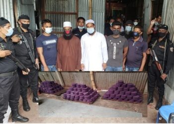 বন্দরে অবৈধ গ্যাসে নকল মশার কয়েল