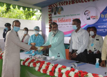 ‘দশের লাঠি একের বোঝা’ প্রবাদের অনন্য উদাহরন গড়লেন সেলিম ওসমান