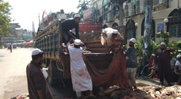 নারায়ণগঞ্জে গরুর চামড়া ২৫০ টাকা, ছাগলের টা কিনছেন না কেউ