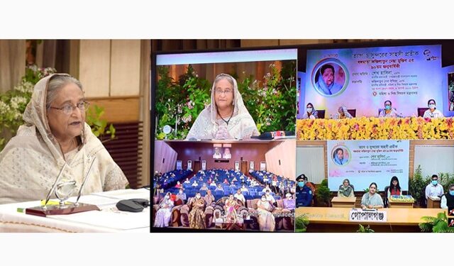 বঙ্গমাতা স্বরণকালে নিজে কেঁদে সকলকেই কাঁদালেন প্রধানমন্ত্রী