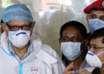 ‘প্রত্যেক মুসুল্লীর শ্বাসনালী পুড়ে গেছে, বাঁচানো কঠিন’