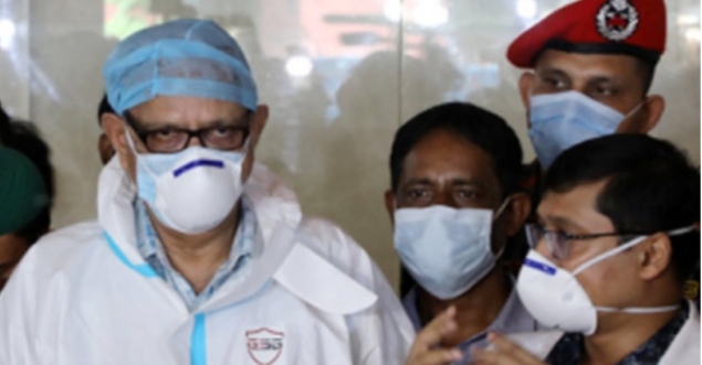 ‘প্রত্যেক মুসুল্লীর শ্বাসনালী পুড়ে গেছে, বাঁচানো কঠিন’