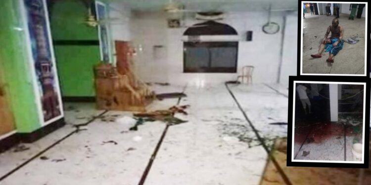 তল্লা মসজিদের দগ্ধ ঈমাম মুয়াজ্জিন জীবন শংকায়