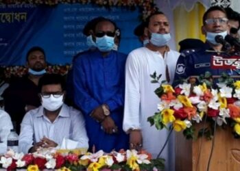 বিতর্কিতদের পাশে রেখে এসপি জায়েদুল শোনালেন ধর্মের বাণী !