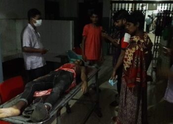 ফতুল্লায় কিশোর গ্যাংয়ের প্রভাবে নাইম খুন, আহত ৩, আটক ২