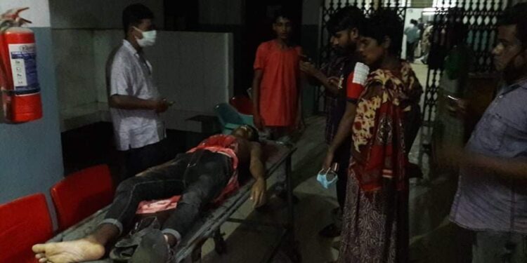 ফতুল্লায় কিশোর গ্যাংয়ের প্রভাবে নাইম খুন, আহত ৩, আটক ২