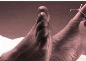 কলেজ ছাত্রীর হাবিবার আত্মহত্যা