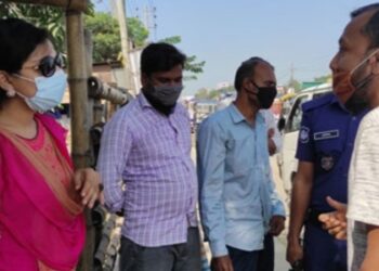 মাস্ক না পরায় নারায়ণগঞ্জে ৫ জনকে জরিমানা