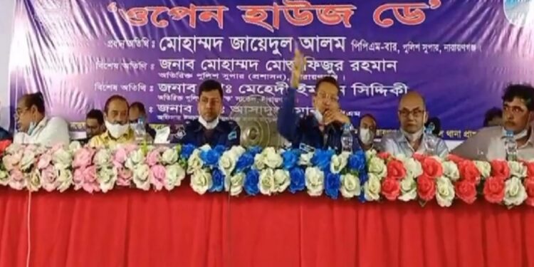 ‘ফুটপাতের চাঁদাটা নেয় কে ?’ এসপি জায়েদুল