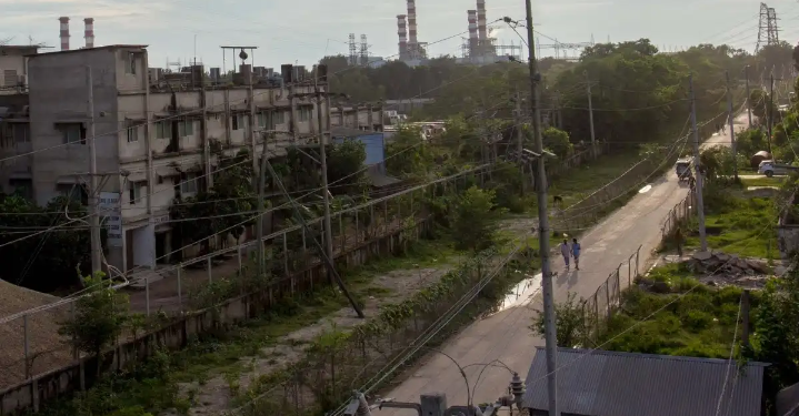 হাজি সেলিমের দখলে নারায়ণগঞ্জের ১১ বিঘা খাসজমি