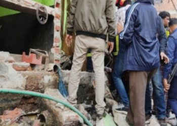 ফতুল্লায় সেপটিক ট্যাংকে বিস্ফোরণ, নিহত ২