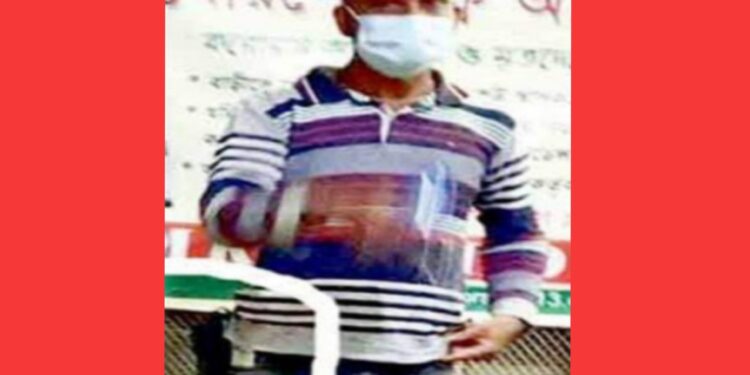 সালিশে সাদা পোশাকের পুলিশের কোমরে পিস্তল