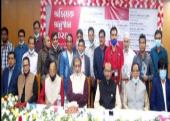 ‘জিয়ার ভাস্কর্য কেন চোখে পড়েনি ?’ শ. ম. রেজাউল করিম