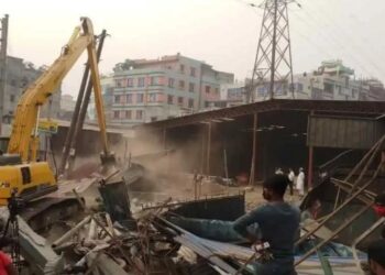 সেন্ট্রাল খেয়াঘাটে উচ্ছেদ, স্বস্তি ও সমালোচনা