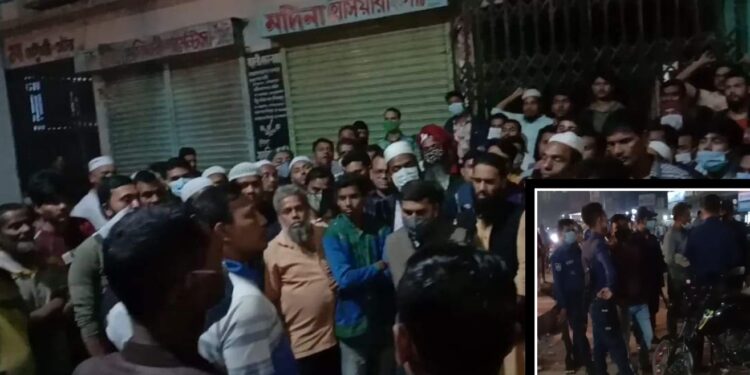 মধ্যরাতে হকারদের নারায়ণগঞ্জ থানা ঘেরাও, অতঃপর !