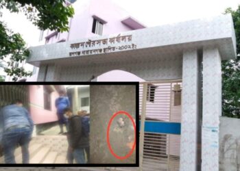 রূপগঞ্জে ‘খ এর খা’ ভূমিকায় প্রশাসন ! কাঞ্চনে বোমা, অস্ত্রের ঝনঝনানী