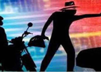 বন্দরে র‌্যাব পরিচয়ে ব্যবসায়ীর টাকা লুট