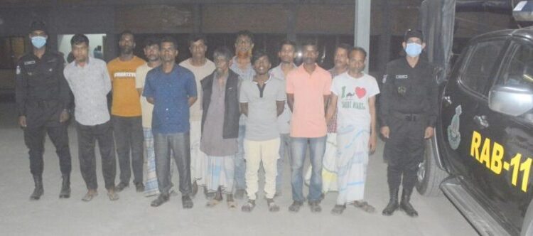 জুয়ারী আটক, শহরের দুটি ক্লাবে নজরদারীর দাবী