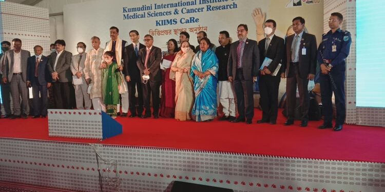 “এ যেন বসন্তের ছোয়া, ভালোবাসার নিদর্শন !”