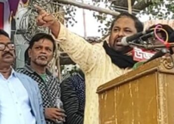 ‘নৌকায় ভোট দিতে নিষেধ করলেন জেলা সেক্রেটারী !’