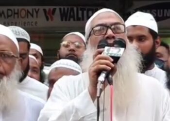 ‘বাংলার জমিনে মোদি করোনা আক্রান্ত হবে’- মাওঃ আউয়াল