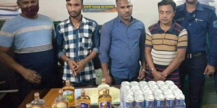 অনিহার পরও ফতুল্লায় মদ ও বিয়ারসহ গ্রেফতার-৩