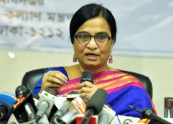 করোনার টিকার দ্বিতীয় ডোজের তারিখ জানালেন সেব্রিনা ফ্লোরা