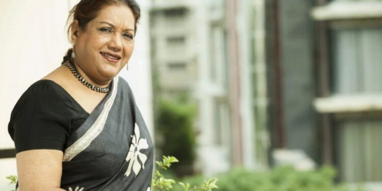 চলেচ্চিত্রের লাইটহাউজ কবরীর মৃত্যুতে শোকগ্রস্ত বাংলাদেশ