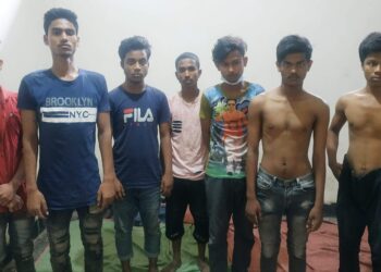 ফতুল্লার ৭ ডাকাতকে গণপিটুনি