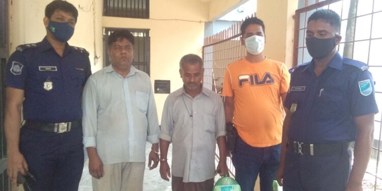 আড়াইহাজারে দুই সাজাপ্রাপ্ত আসামী গ্রেফতার