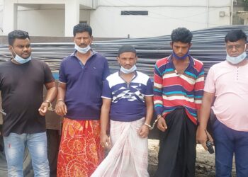 সেনাবাহিনীর ডিএনডি প্রকল্পের রড লুটে ৪ ডাকাত গ্রেফতার