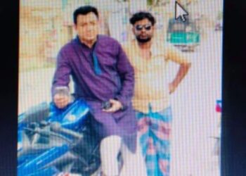 দরোগার শেল্টারে ‘চিড়ইপাড়া’ হেঁটে হেঁটে ইয়াবা বিক্রি !