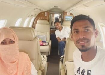 আইপিএল স্থগিত : নির্বিঘ্নে বাংলাদেশে ফিরলেন শাকিব-মুস্তাফিজুর