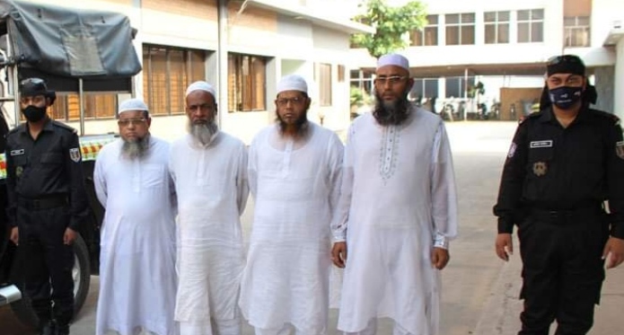 আবারো রিমান্ডে হেফাজতের ৩ নেতা