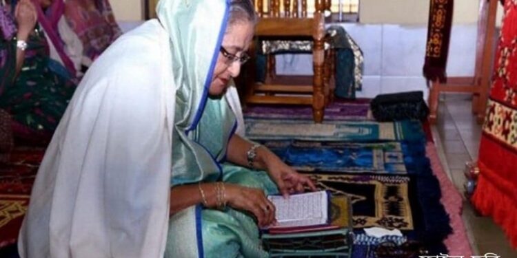 পবিত্র কোরআনের শিক্ষা আখেরাতে মুক্তির পথ দেখায় : প্রধানমন্ত্রী