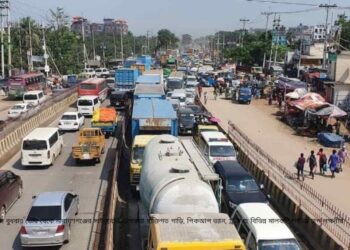 নারায়ণগঞ্জের মহাসড়কে ২০ কিলোমিটার যানজট
