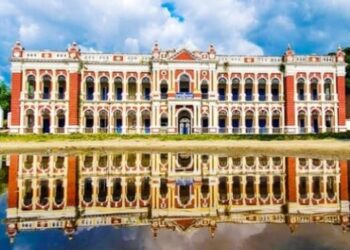 নিষ্ঠুর রাজার রূপগঞ্জের শতকক্ষের জমিদার বাড়ি !