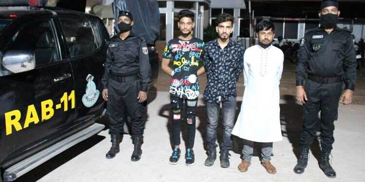 সিদ্ধিরগঞ্জে বিএসটিআই স্টিকারে ভেজাল খাদ্য !