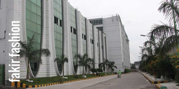 ফকির গার্মেন্টসে নারী শ্রমিকে আত্মহত্যা